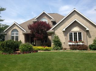 2999 Cooks Creek Dr NE, Grand Rapids, MI 49525