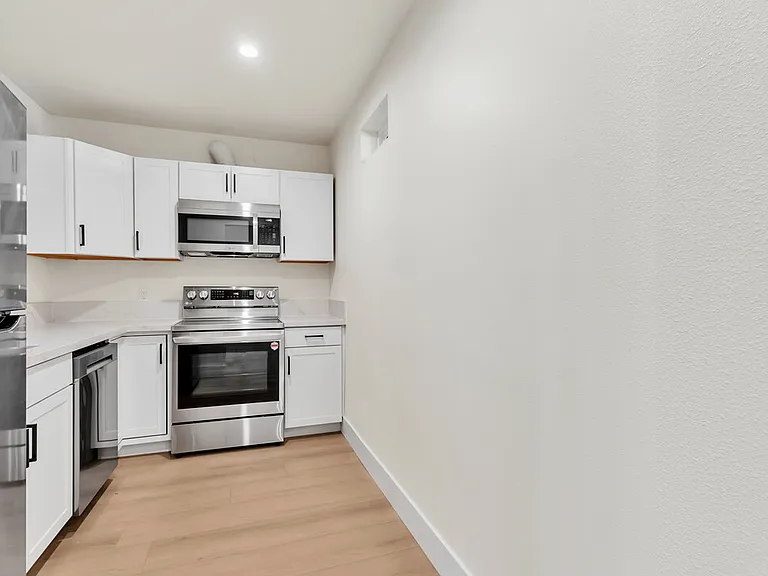 7846 Herschel Ave #7 — Photo 14