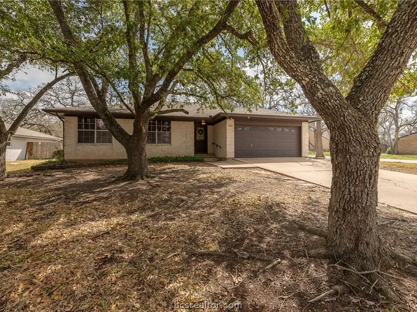 1404 Angelina Cir, College Station, TX 77840