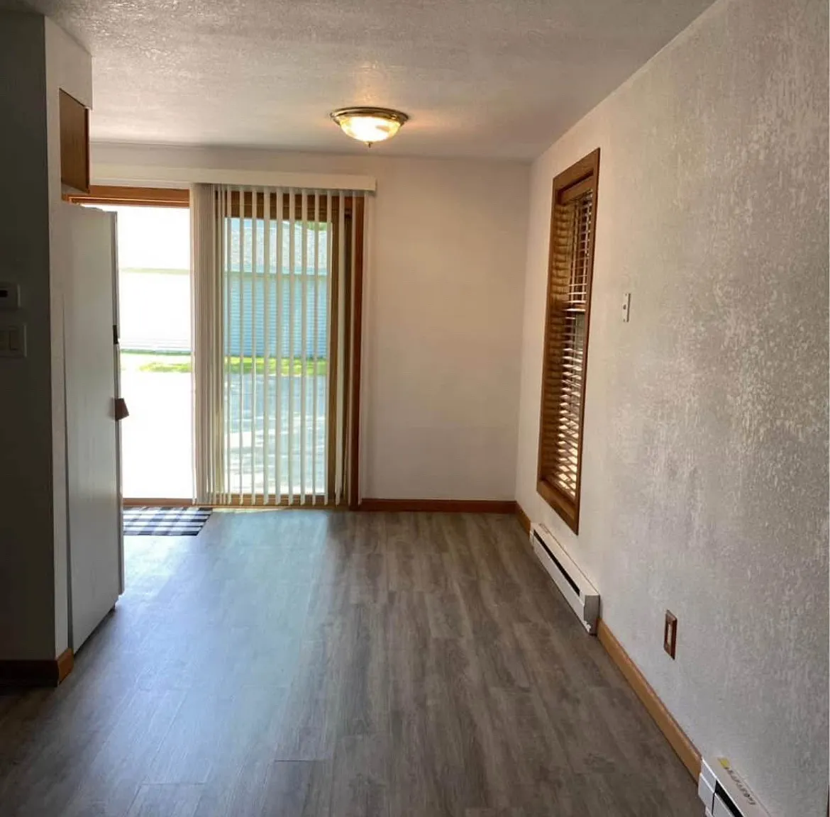2 bed, 744 sqft, $1,100 — Photo 2