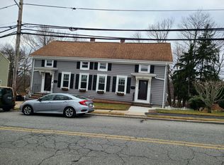 30 Chapel St, Lincoln, RI 02865