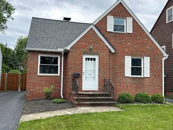1256 Winston Rd, South Euclid, OH 44121
