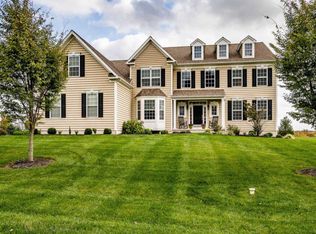 237 Patriot Ln, Downingtown, PA 19335
