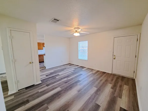 5706 Greengate Dr APT D, Killeen, TX 76543