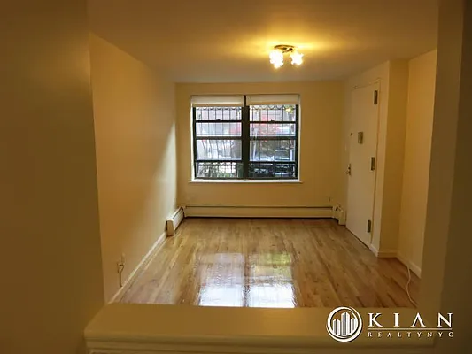 Rented by Kian Realty | media 15