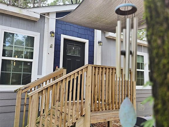 2nd image of 304 N Walnut Dr