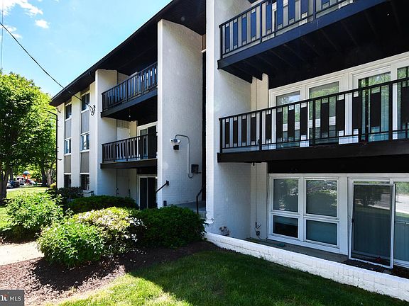 3rd image of 3122 Brinkley Rd APT 302