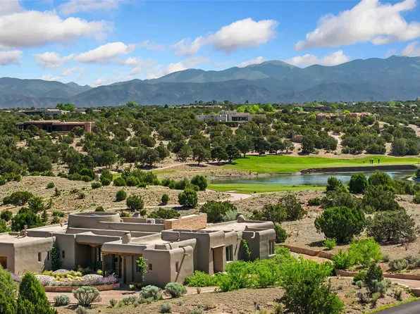 26 Amberwood Loop, Santa Fe, NM 87506