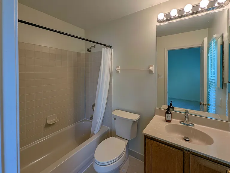 7102 Union Ct — Photo 10