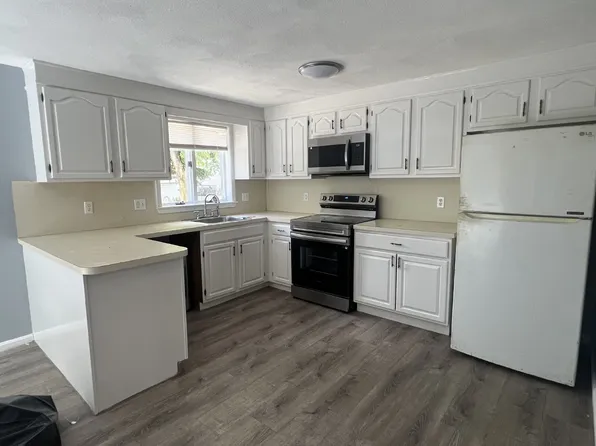 1 Eagan Pl, Peabody, MA 01960