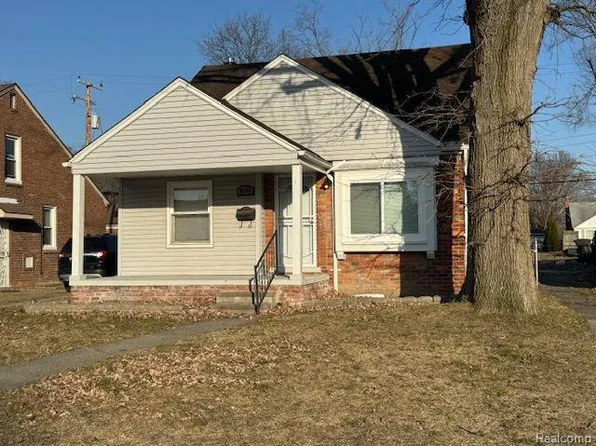19766 Huntington Rd, Detroit, MI 48219