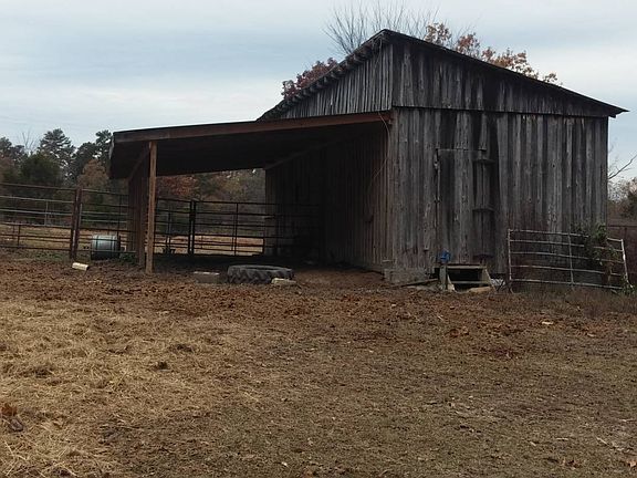 3rd image of 71 Vines Dr