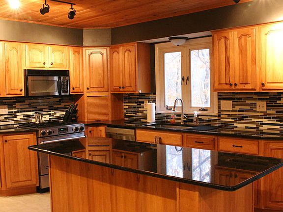 4th image of 7246 Granby Dr