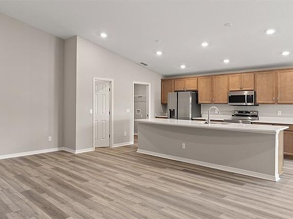 4th image of 5587 Buckeye Bend Dr