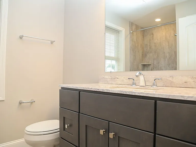517 Admiral St — Photo 39