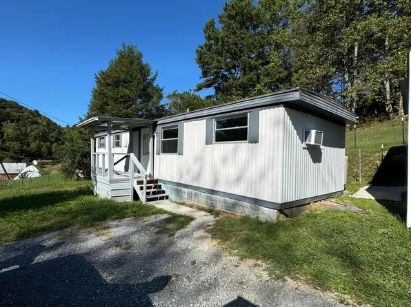 131 Chambers Hollow Rd, Elizabethton, TN 37643