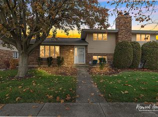 7320 W 155th St, Orland Park, IL 60462