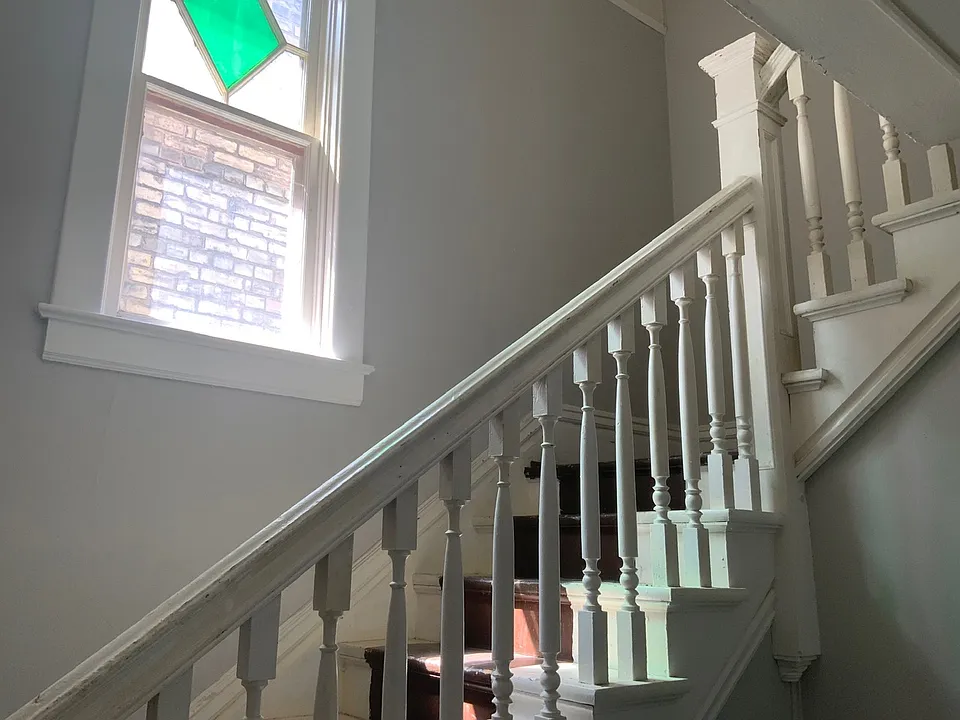 5 bed, 2.0 bath, 1544 sqft, $1,795