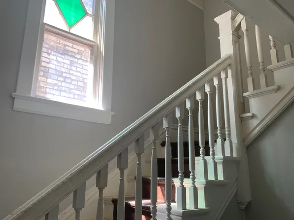 5 bed, 2.0 bath, 1544 sqft, $1,890, 609 E 6th St #354E8756B, Duluth, MN 55805