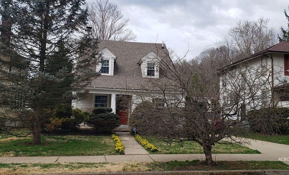 1st image of 13 N May Ave