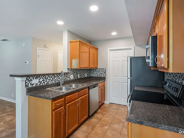 189 Bill Stewart Blvd — Photo 3