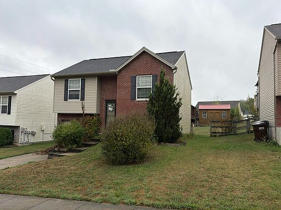 2nd image of 1627 Raintree Ct