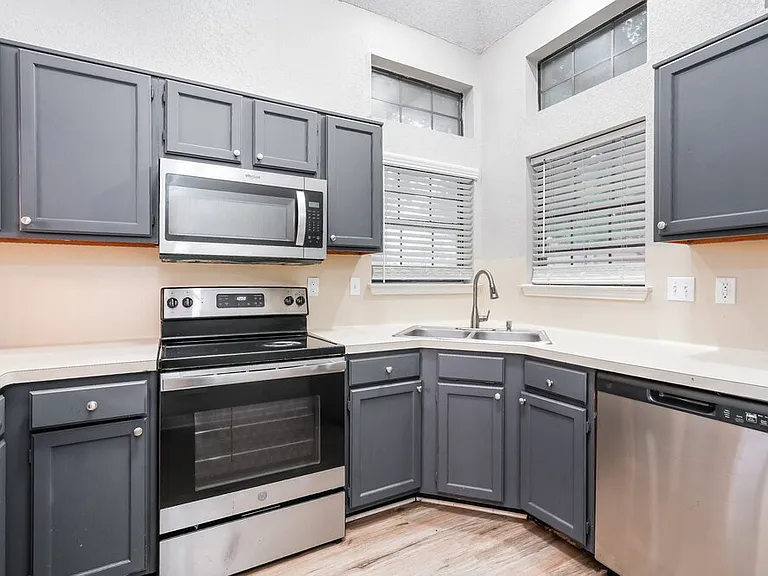 1307 Jasmine Dr — Photo 7