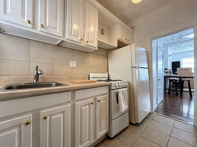 1544 Independence Ave SE #1 — Photo 8