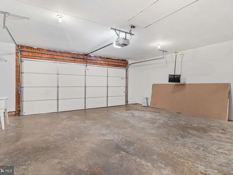 2621 John Milton Dr — Photo 35