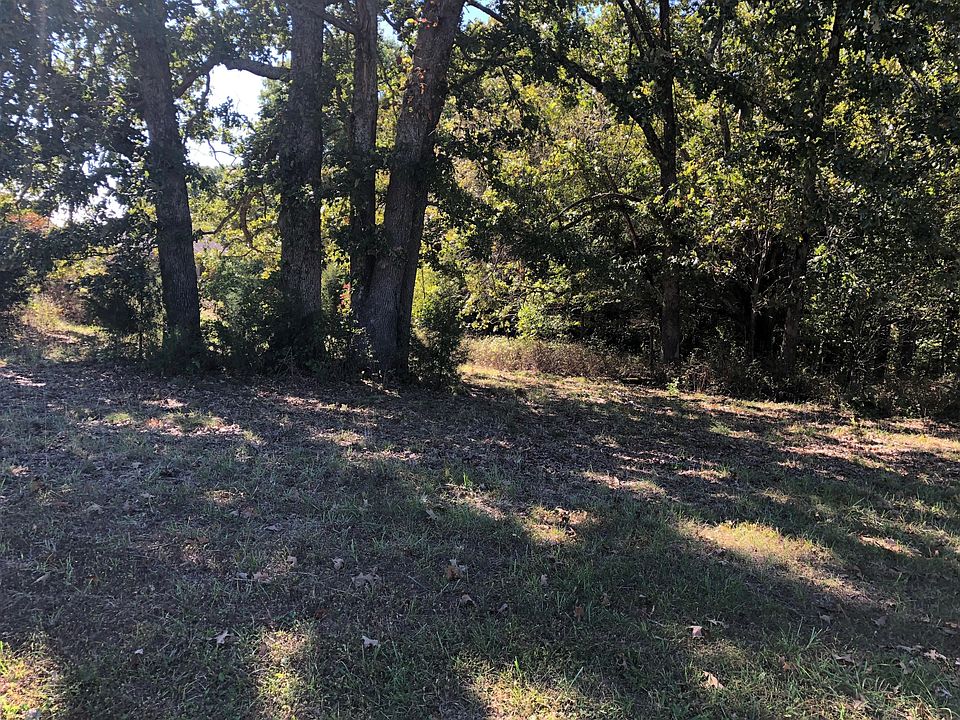2nd image of 629 S Copper Ridge Ln