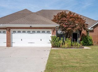 7008 Freedom Park Cir SE, Owens Cross Roads, AL 35763