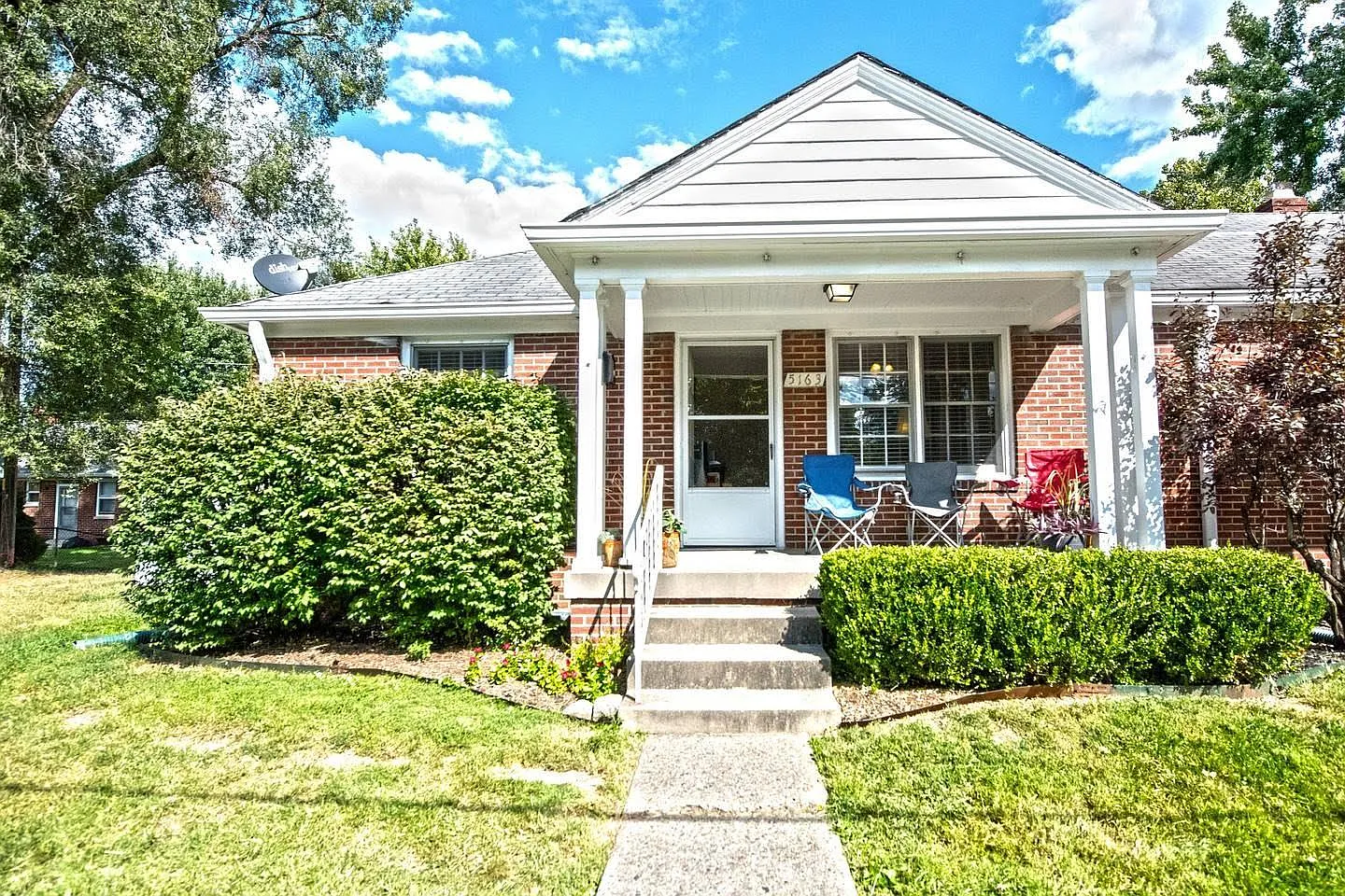 5171 Caroline St photo 1