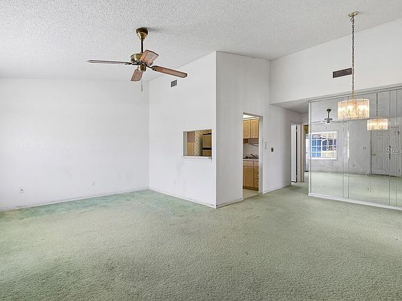 2nd image of 33 Sandra Cir