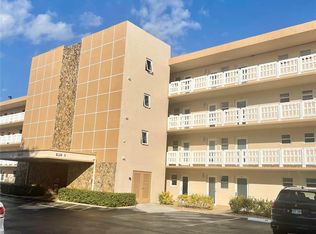 1025 SE 2nd Ave APT 106, Dania, FL 33004