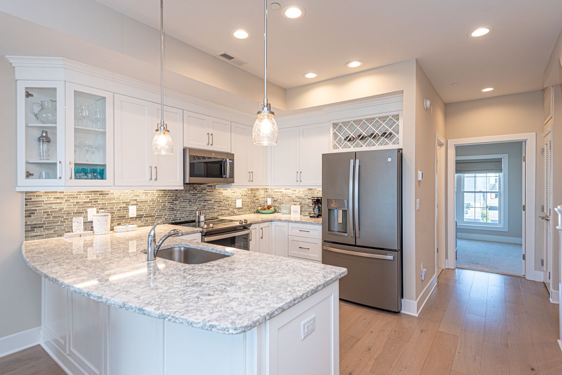 next background image