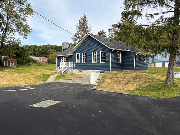 3rd image of 135 Viola Ave