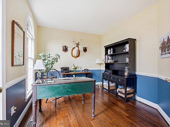 4th image of 16405 Upbrook Ct