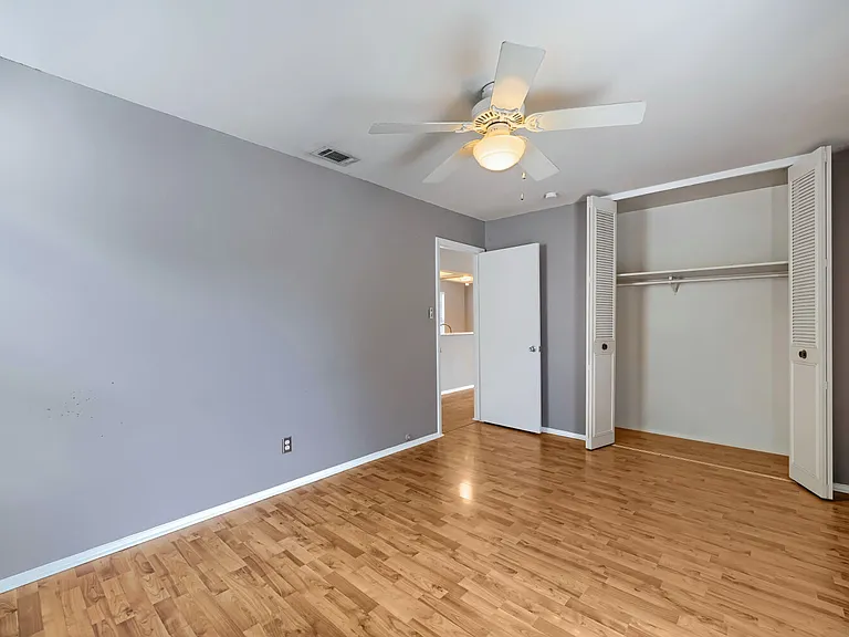 8308 Hathaway Dr — Photo 21