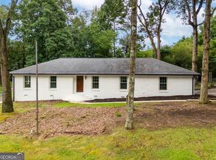 5490 Crestland Ct, Stone Mountain, GA 30087