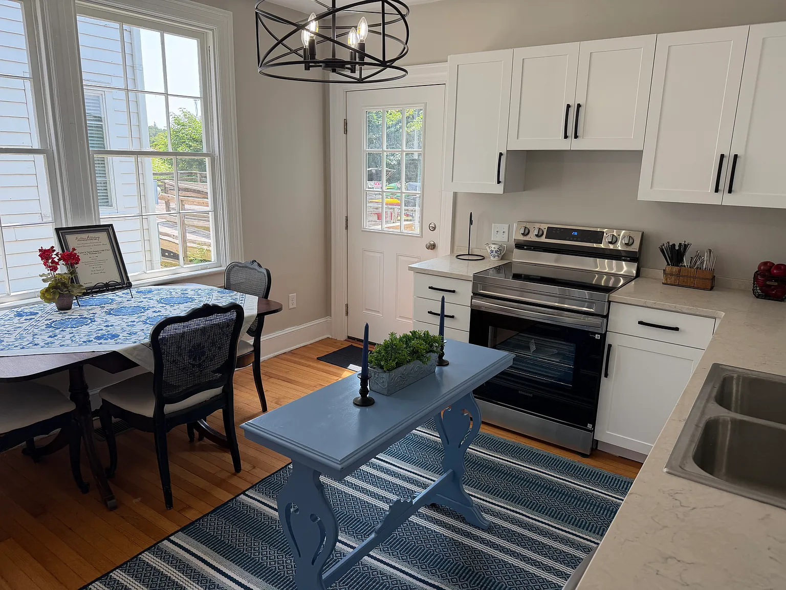 4 bed, 1514 sqft, $2,300 — Photo 3