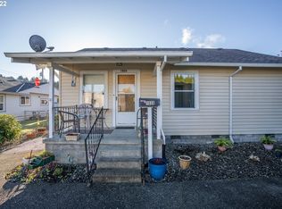 1026 Hawthorne Ave, Reedsport, OR 97467