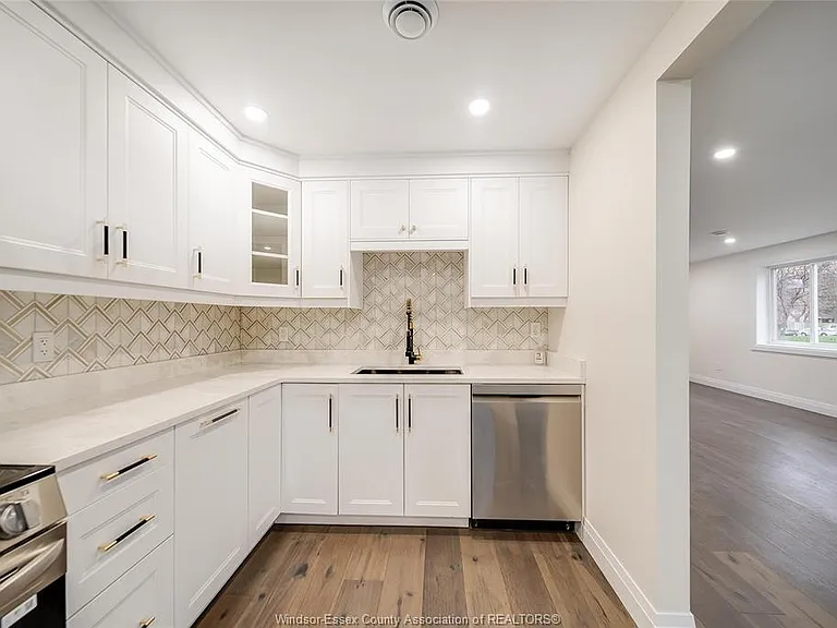 7800 Cecile St — Photo 18