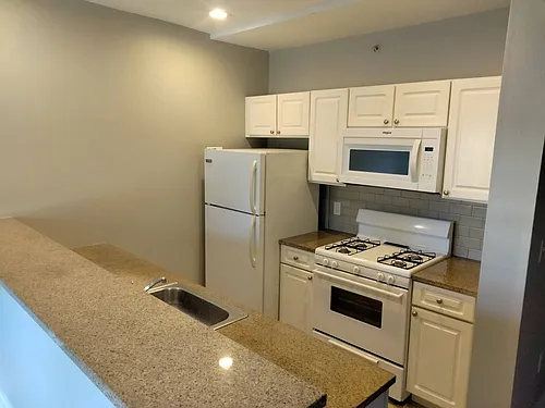 56 Imlay St Photo 1