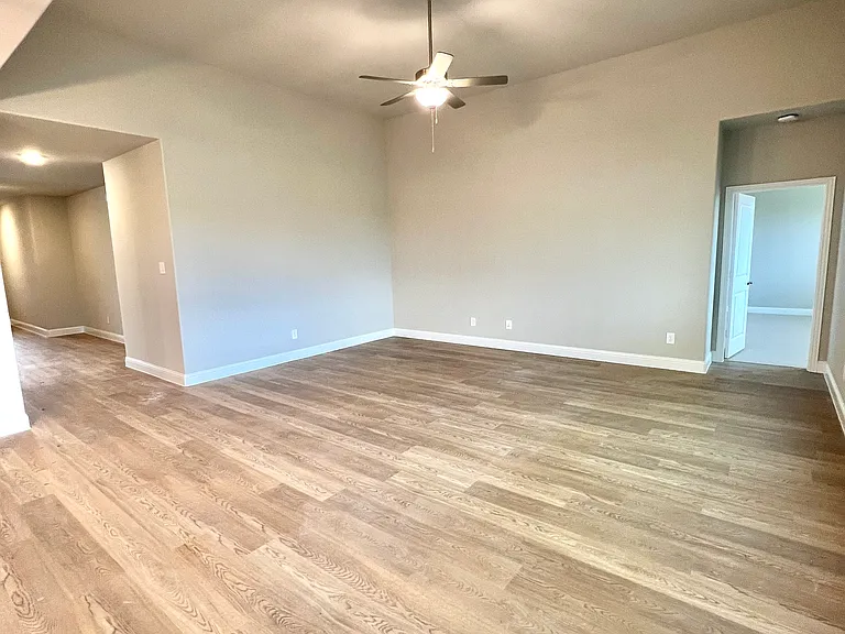 1411 Winters Way — Photo 15