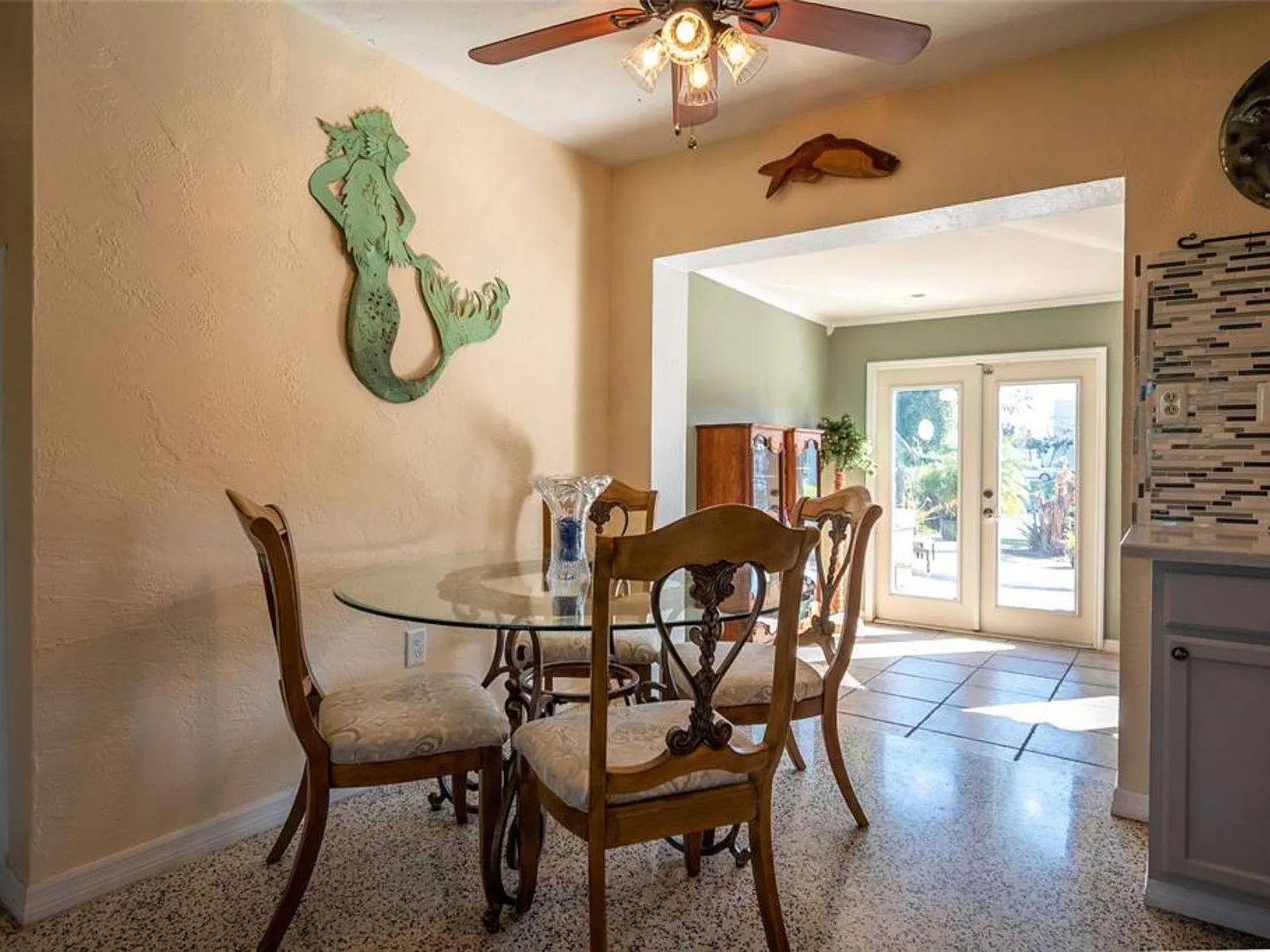 3 bed, 1440 sqft, $4,500 — Photo 4