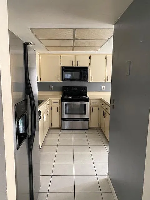 4430 S Lake Orlando Pkwy — Photo 1