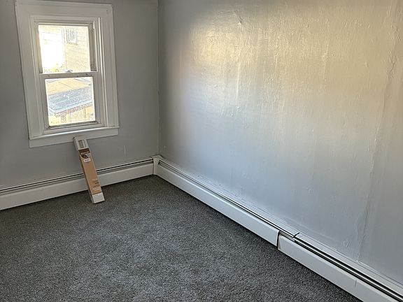 4th image of 192-194 S Main St #194-A