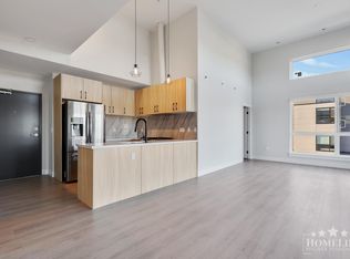 14858 60th Ave #303, Surrey, BC V3S 1R9