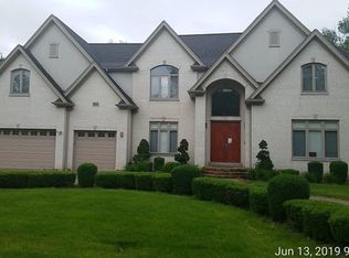 840 Huber Ln, Glenview, IL 60025
