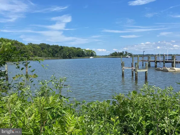 3635 Branhum Rd, Edgewater, MD 21037